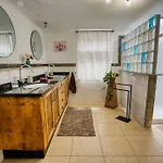 La Casa De Al Lado Tatil Evi *