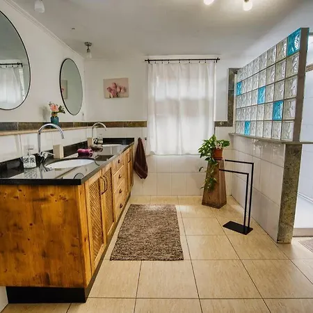 La Casa De Al Lado Σπίτι διακοπών *