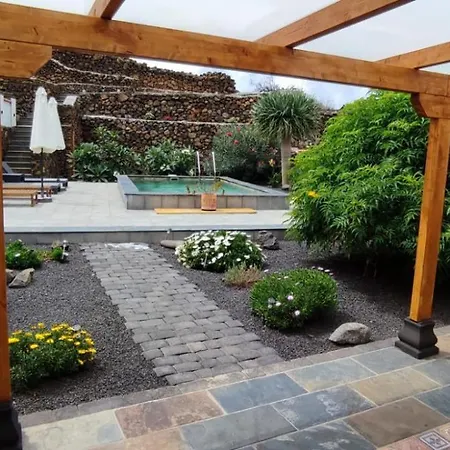 La Casa De Al Lado Tatil Evi *
