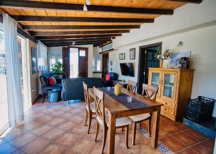 La Casa De Al Lado Holiday home El Paso
